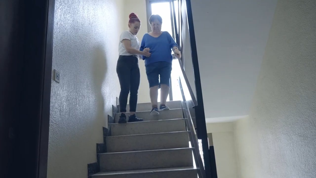 Beneficios de la fisioterapia a domicilio después de una operación de rodilla