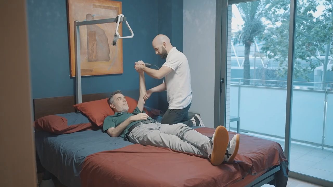 Fisioterapeuta experto en el cuidado de tetraplejia a domicilio en Barcelona